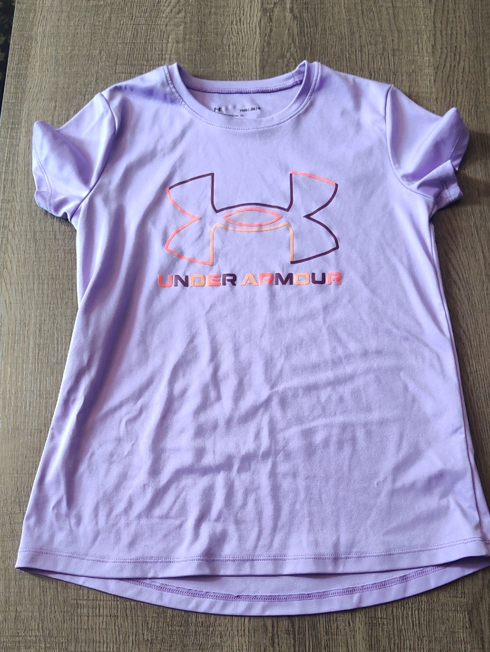 Under Armour Lavender Short Sleeve Tee with Pink Logo, Sz M